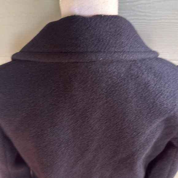 Vince Italian Wool Cropped Peacoat - Picture 8 of 16